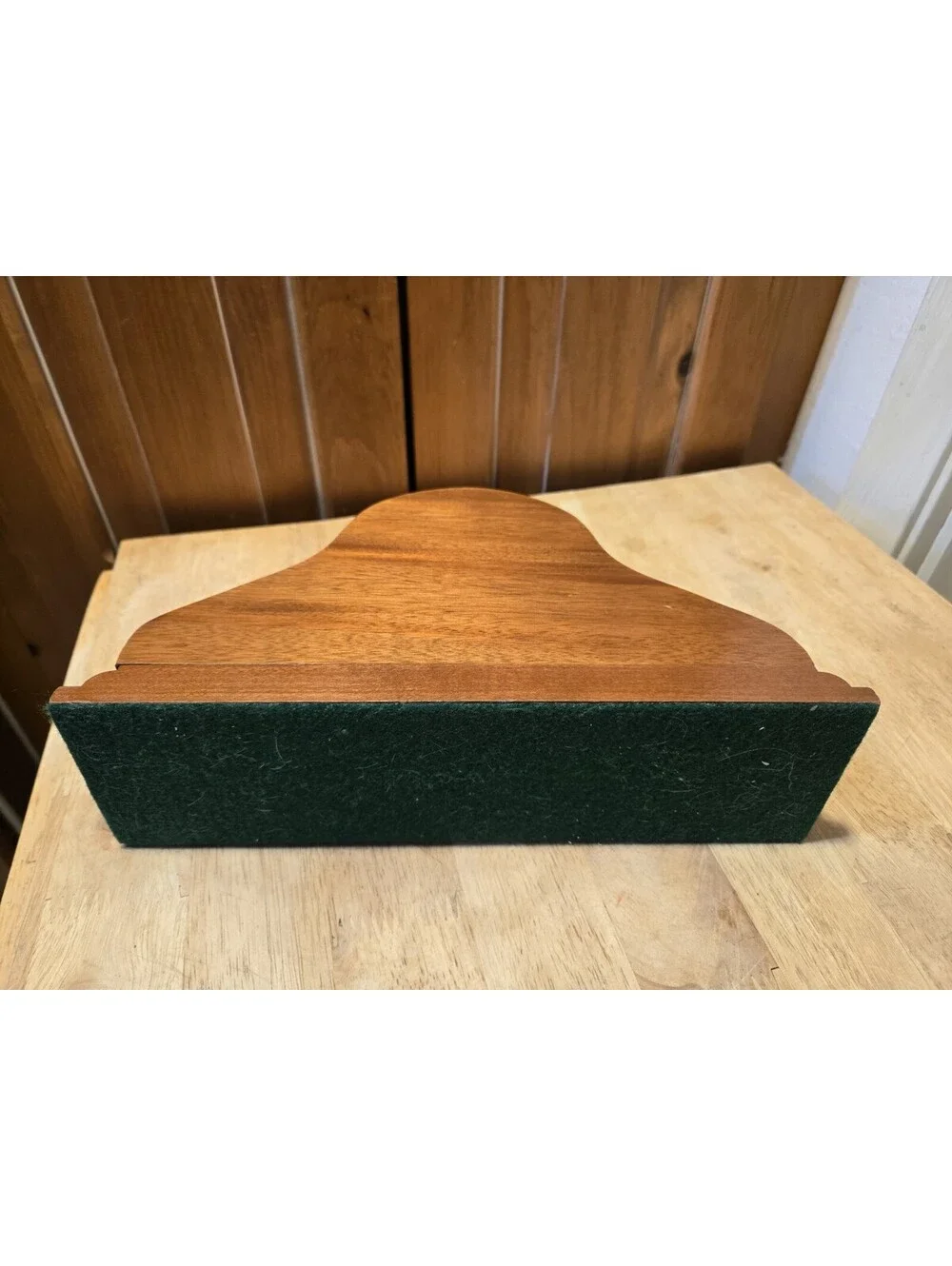 Vintage Wooden Mantle Quartz Clock Unbranded Keeps Good Time 6.5